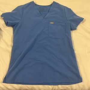 FIGS ceil blue one pocket top